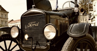T-Ford als symbool voor classificatie